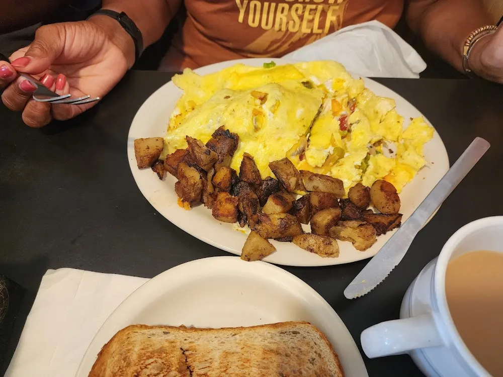 Veggie Omelet and Home Fries
